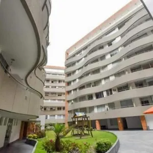 Apartamento Departamento Cerca Del Parque De La Carolina