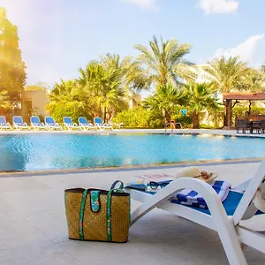 **** Aparthotel Bm Acacia And United Arab Emirates