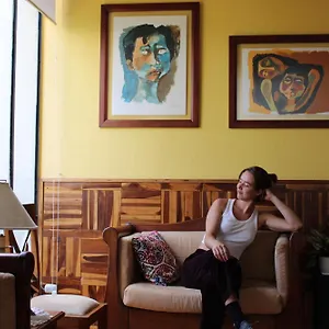 Homestay Casa De Tulia