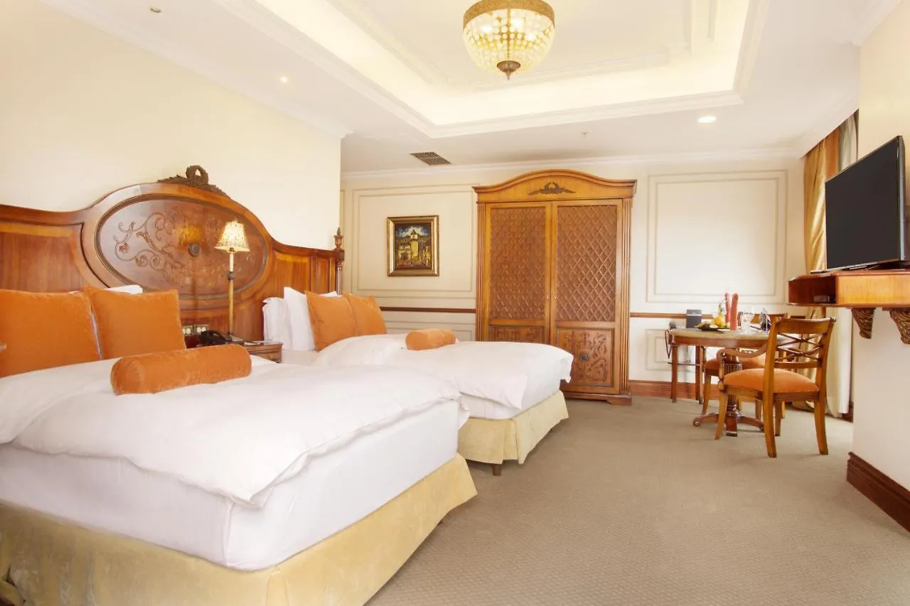 Plaza Grande Hotel Quito 5*,