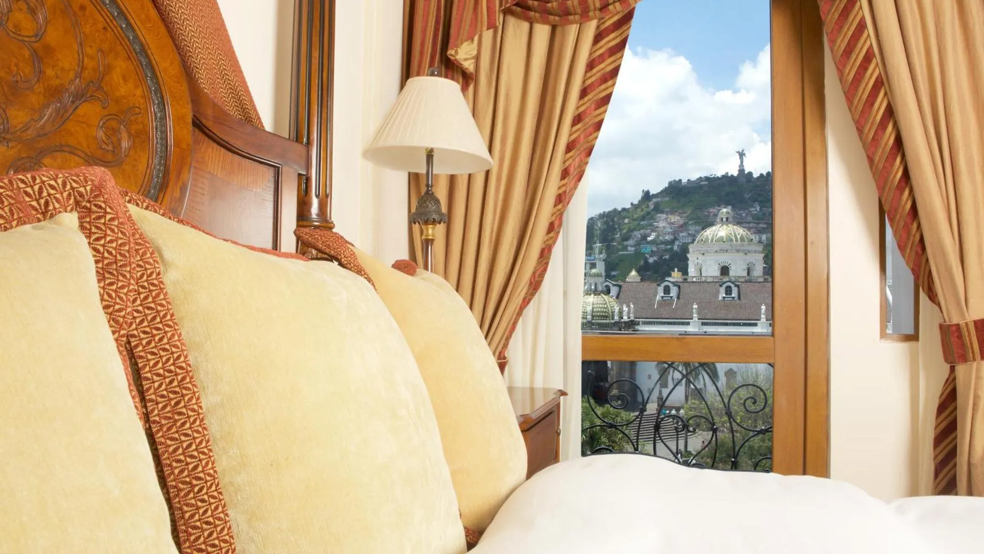 *****  Plaza Grande Hotel Quito Équateur